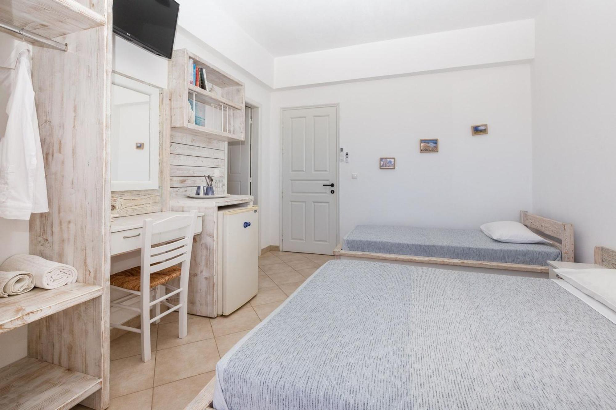Harama Hotel Schinousa Schoinoussa المظهر الخارجي الصورة