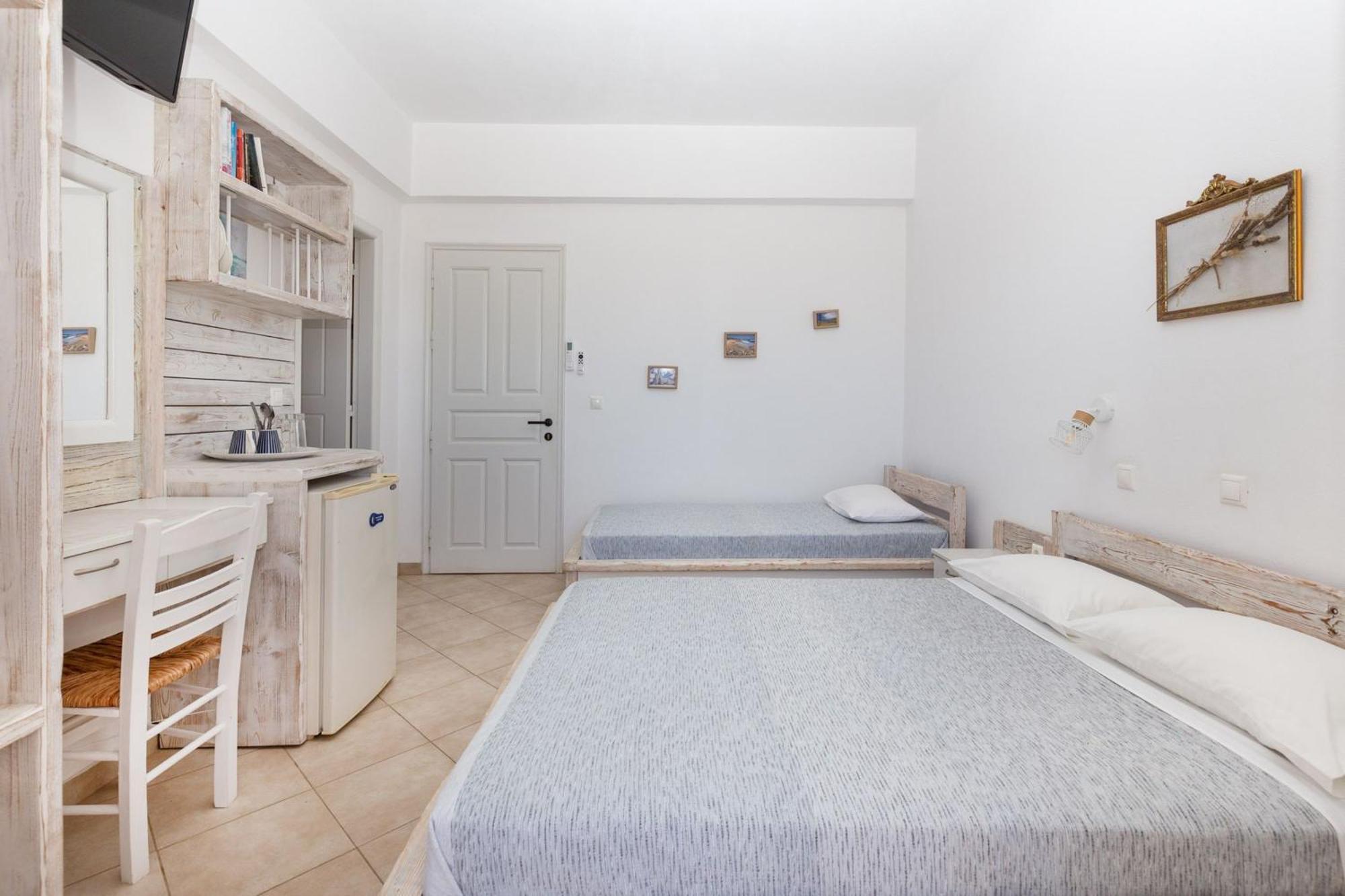 Harama Hotel Schinousa Schoinoussa المظهر الخارجي الصورة